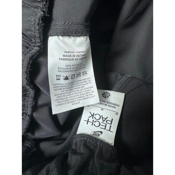 Nike Sportswear Tech Pack Shorts Woven Utility FB7528-010 Black Men's Medium - Picture 4 of 11